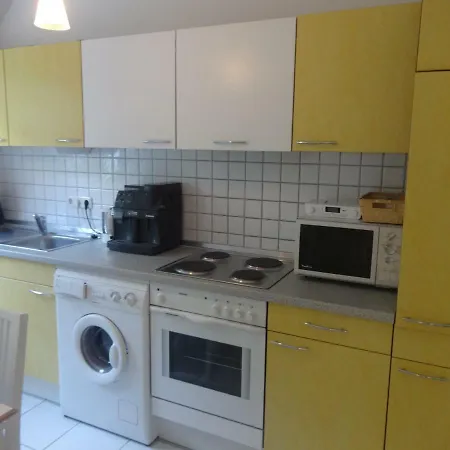 Schoenbach * Holzhausen am Ammersee