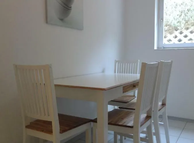 Schoenbach Апартаменты Holzhausen am Ammersee